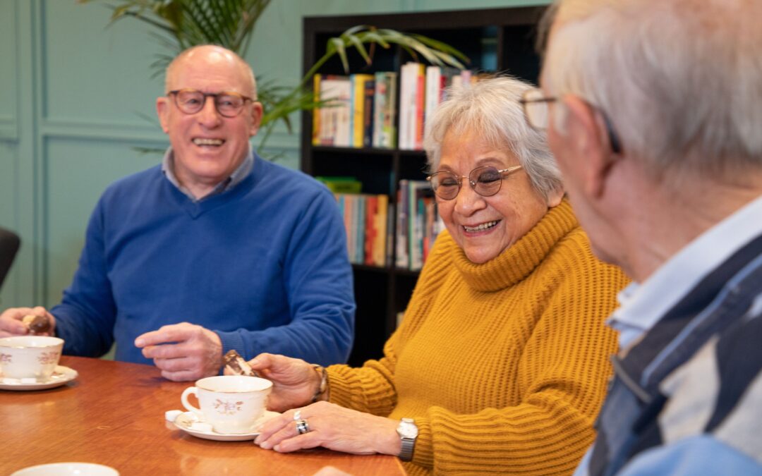 Vrijwillige gastheer en -vrouw voor koffiemoment Bakkie doen